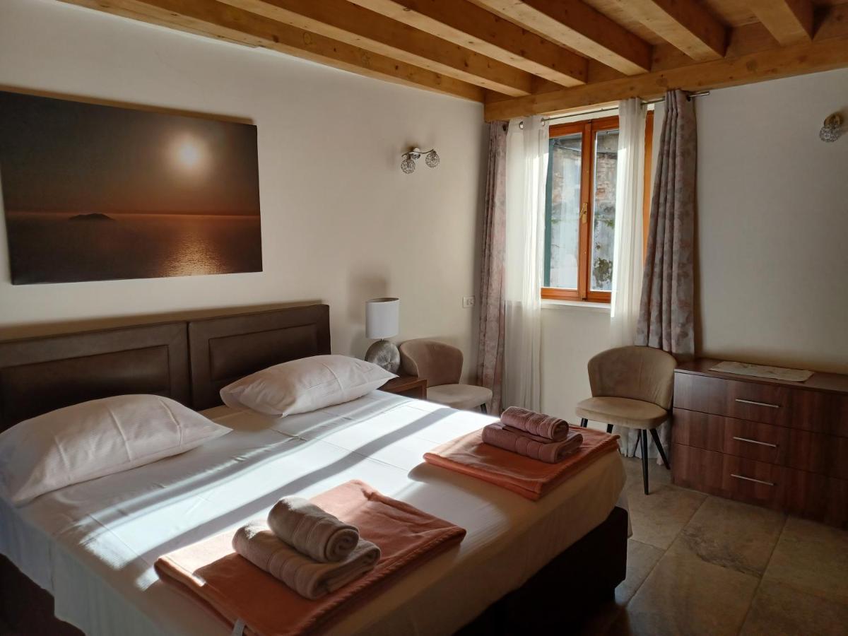 Jr Luxury Guesthouse2 斯普利特 外观 照片